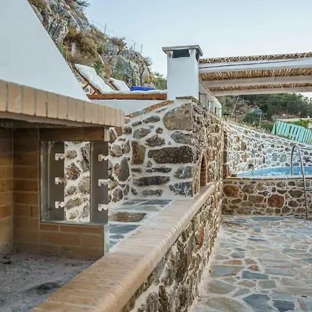 Villa Simantiri