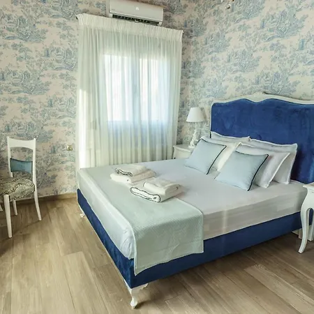 Villa Simantiri *
