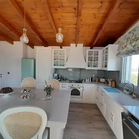 Simantiri Villa *